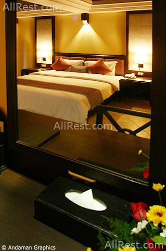 Karon Beach Resort & Spa 13